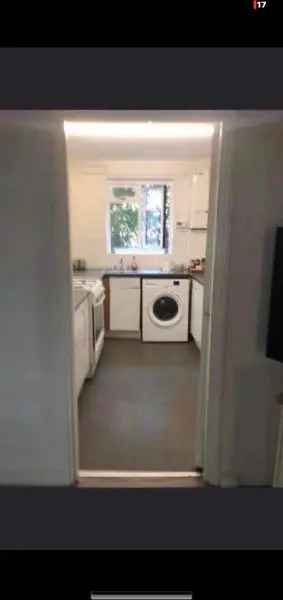 2 Bedroom Maisonette Near Regents Canal