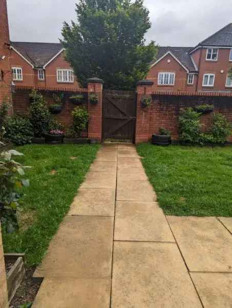 2 Double Bed Apartment Large Living Area and Bathroom