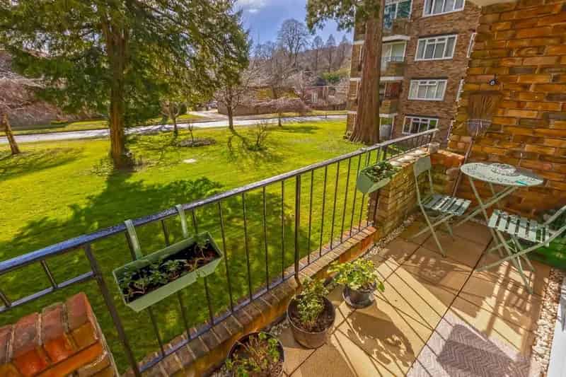 2 Bedroom Flat for Sale