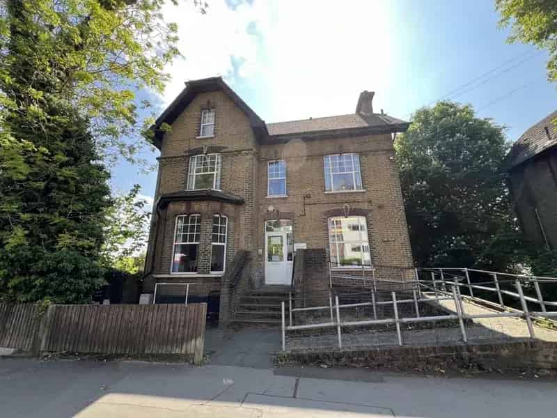 Class E Building 2865 sq ft Purley Town Centre Detached Parking Storage