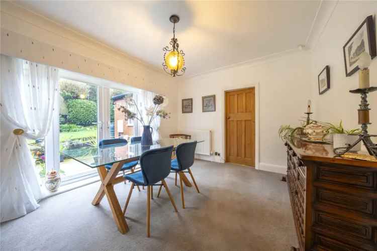 House For Sale in Leeds, England