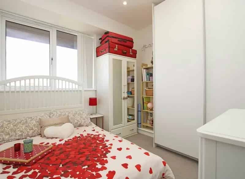 Flat For Sale , London, England