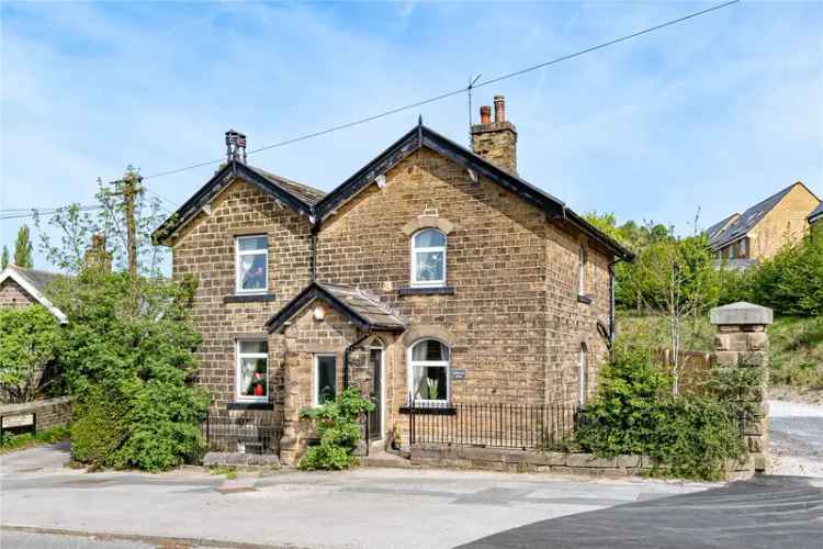 Beautiful 4-Bedroom Detached Home in Baildon