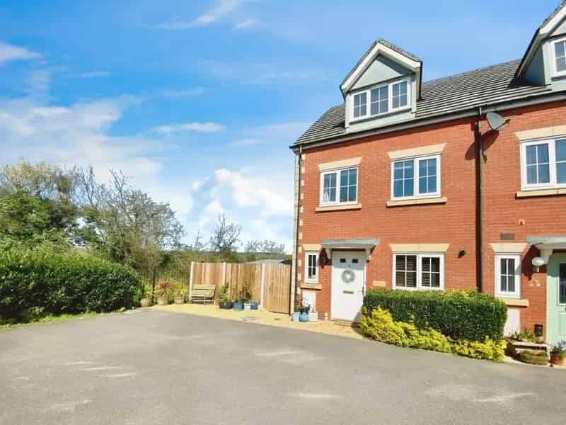 3 Bedroom Townhouse Chepstow Zero Deposit Available