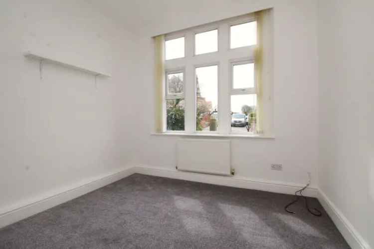 2 Bedroom Flat for Sale Prestatyn Denbighshire LL19