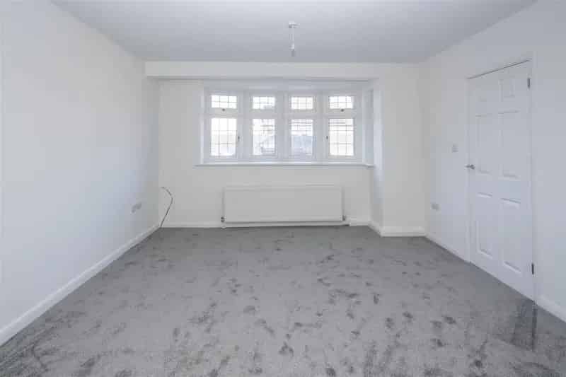 3 Bedroom Semi-Detached House for Sale Near West Horndon Station