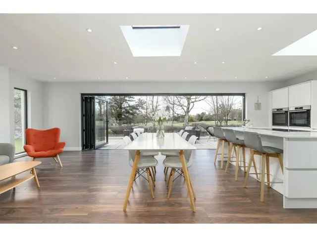 5 Bedroom Detached House for Sale in Edinburgh