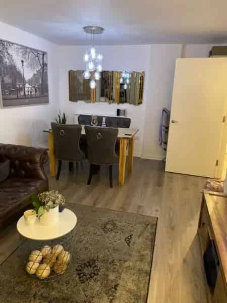Flat For Rent , London, England