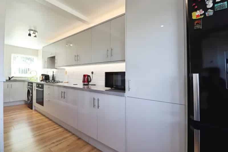 3 Bedroom End Terrace House Bampton Road