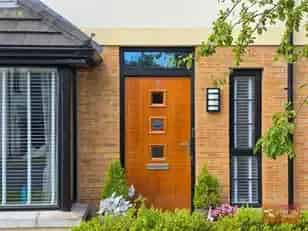 3 Bed Semi-Detached Home Modern Fitted Kitchen Ensuite Garden