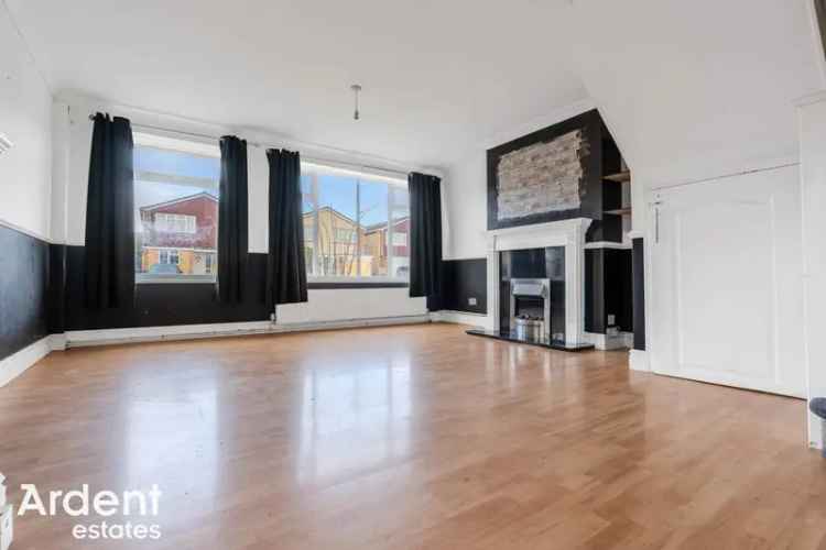 3 Bedroom Semi Detached House To Rent