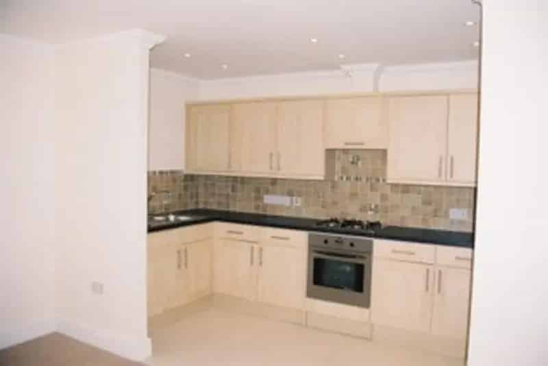 2 Bedroom Flat To Rent Available 09 05 2025