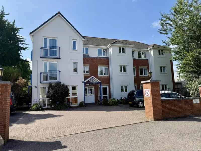 1 Bedroom Retirement Apartment near St Thomas Station