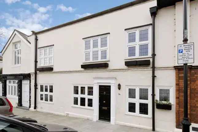 Immaculately Restored Terraced House Kensington High Street London