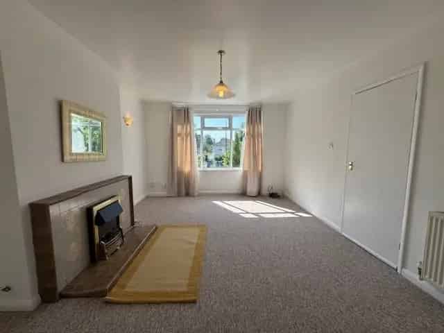 Three Bedroom House Westbury on Trym Near Southmead Hospital
