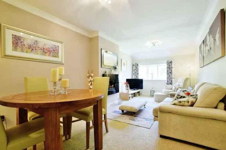 2 Bedroom Flat for Sale in Styal Cheshire