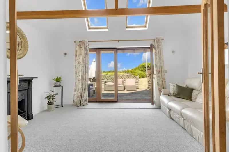 4 Bedroom Detached House for Sale Swingfield Kent