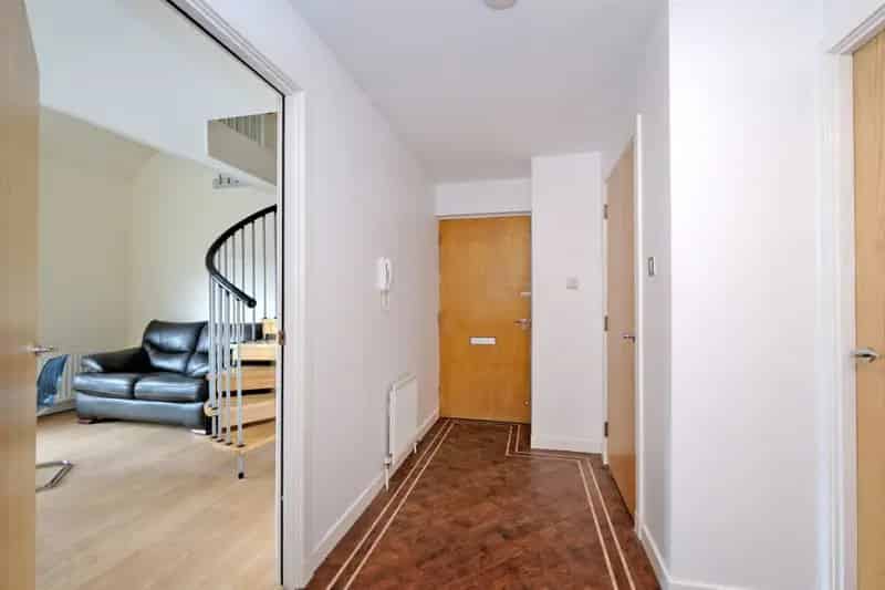 3 Bedroom Flat To Rent