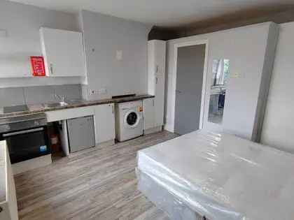 1 Room Studio Flat 36m² Harlesden London Available 12052025