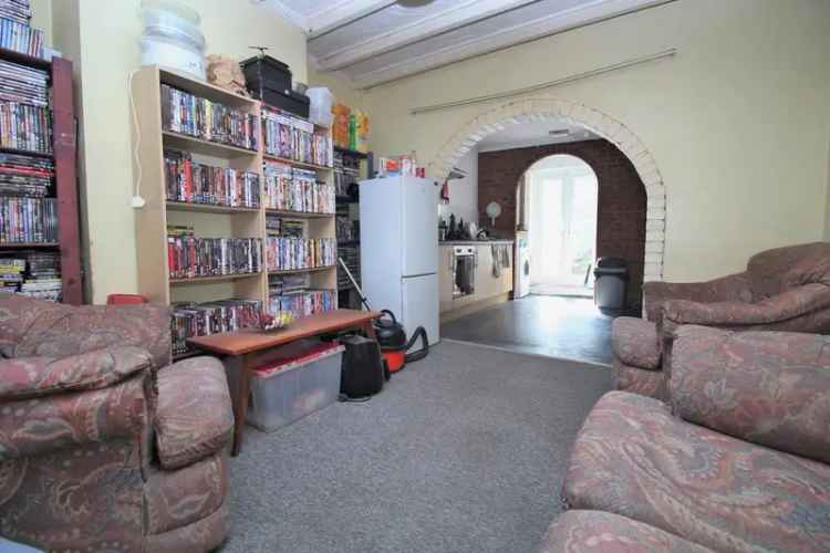 4 bedroom terraced house for sale