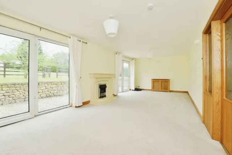 3 Bedroom Detached House for Sale in Brookhouse