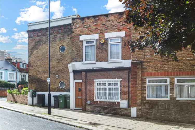 3 bedroom house in London