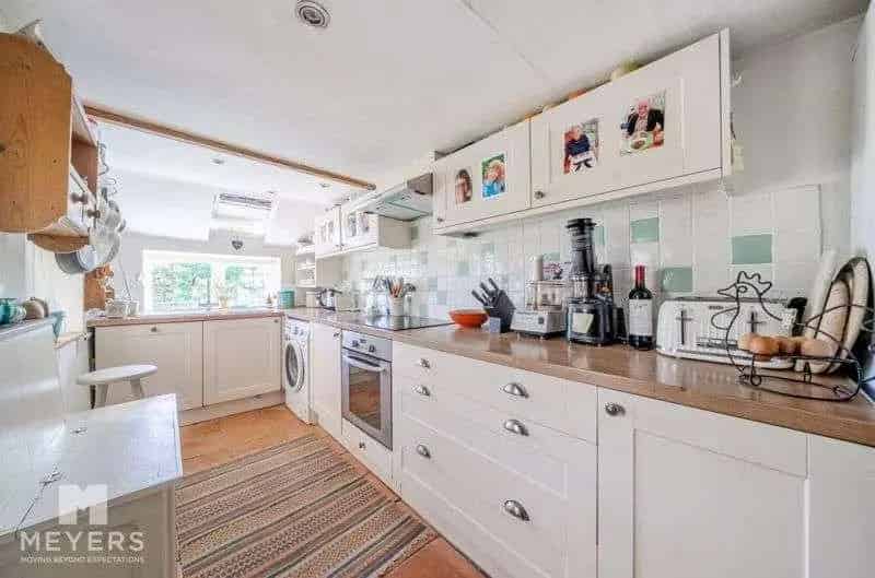 2 Bed Character Cottage Wynford Eagle