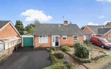 Bungalow For Sale in Wellington, England