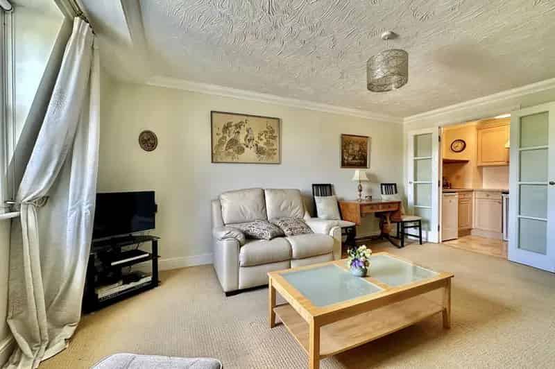 1 Bedroom Flat for Sale in Bathwick Hill Over 60s Development