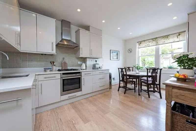 3 Bed Flat for Sale in Battersea