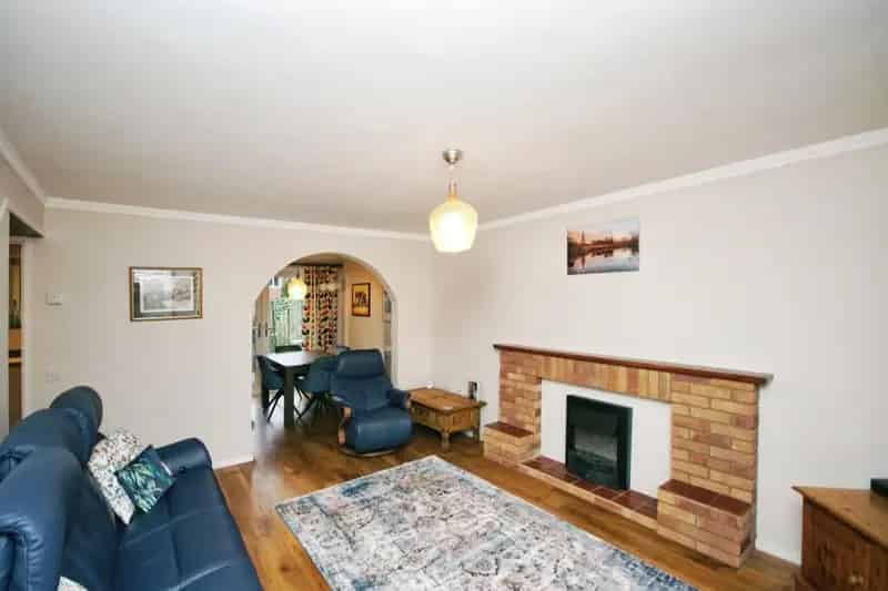 4 Bedroom Detached House for Sale No Onward Chain