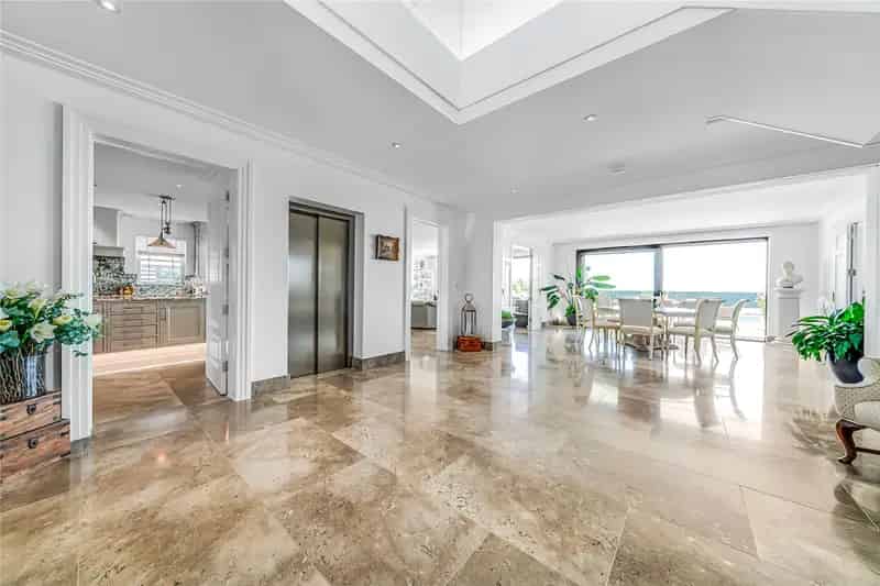7 Bedroom Waterfront Home Sea Way Middleton On Sea