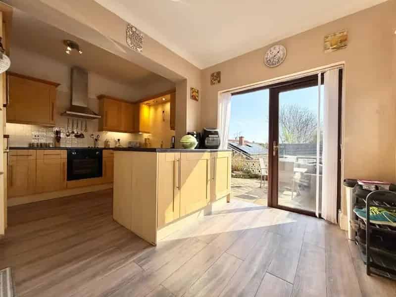 3 Bedroom Semi-Detached House For Sale in Darfield