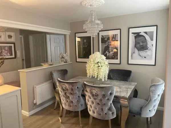 Flat For Rent in Havant, England