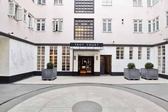 Duplex Penthouse Apartment Kensington High Street W8