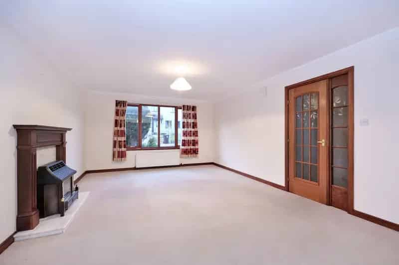 Spacious 5-Bedroom Family Home in Kingswells