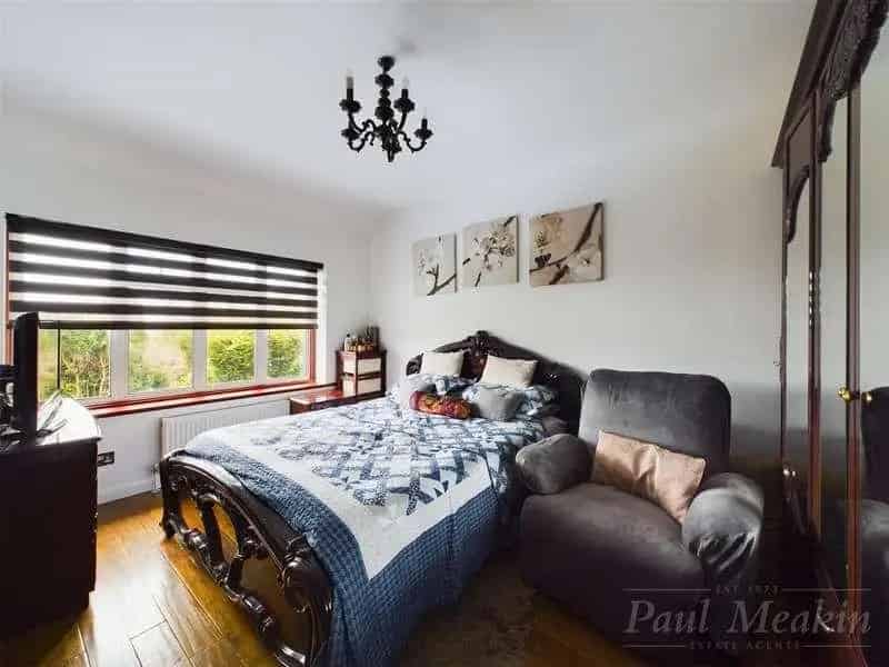 5 6 Bedroom Semi Detached House For Sale