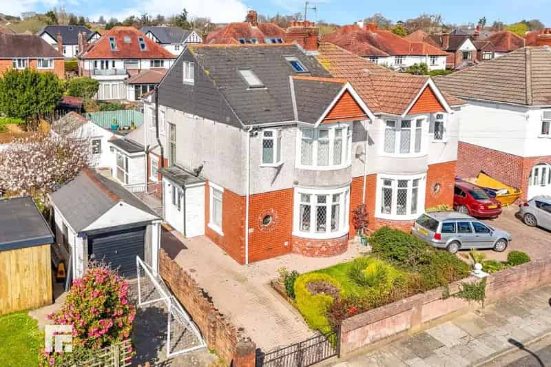 4 Bedroom Semi-Detached House For Sale