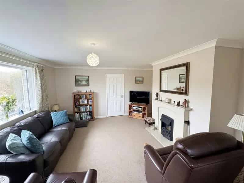 3 Bed Property for Sale