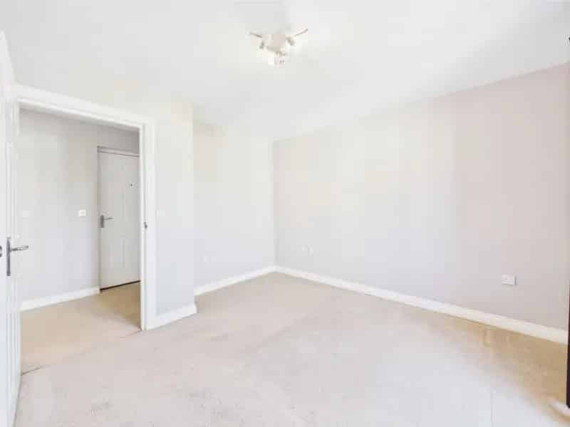 2 bedroom Flat
 For Sale
