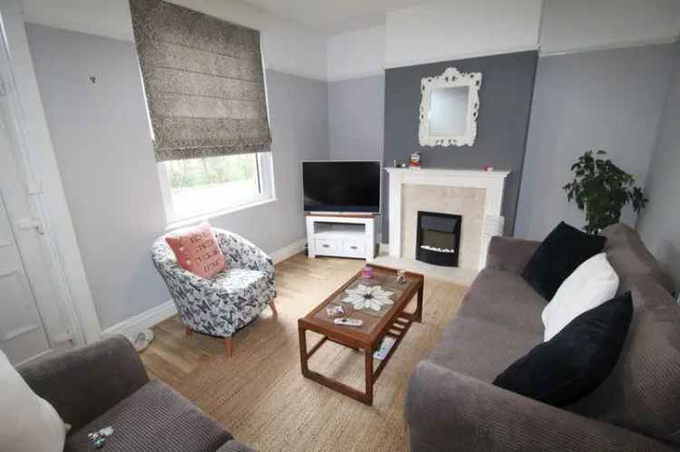 2 Bedroom Mid Terrace House Rothwell West Yorkshire