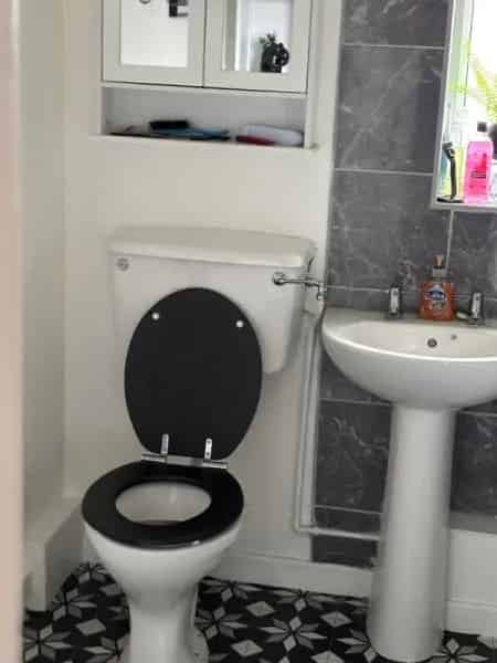 First Floor Flat with Large Garden and New Flooring