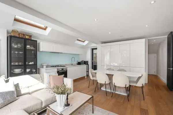 Honeybrook Road, London, SW12 0DW | Property for sale | Savills