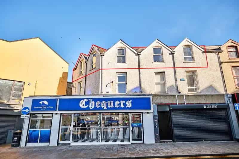 2 Bed Apartment Portrush Town Centre Ocean Views