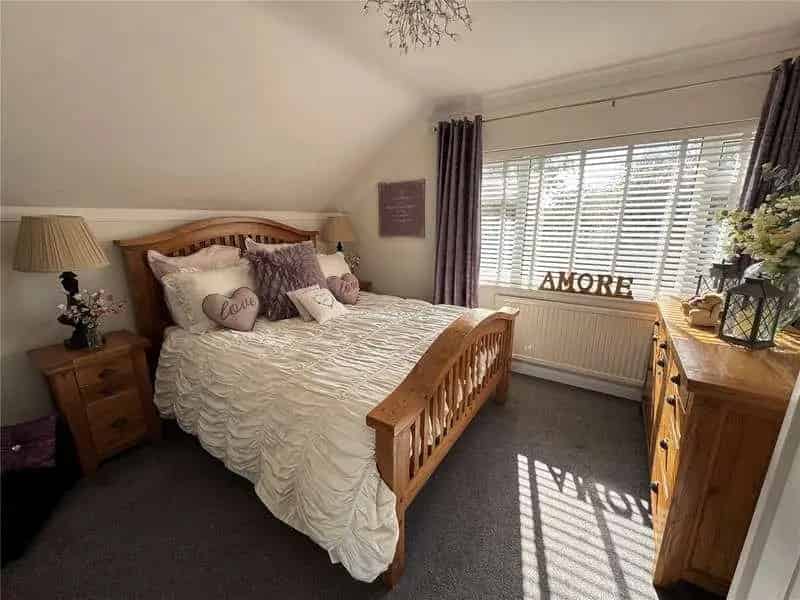 3 bed house for sale