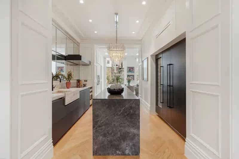 Notting Hill Townhouse: Five Floors, Two Terraces, Smart Home