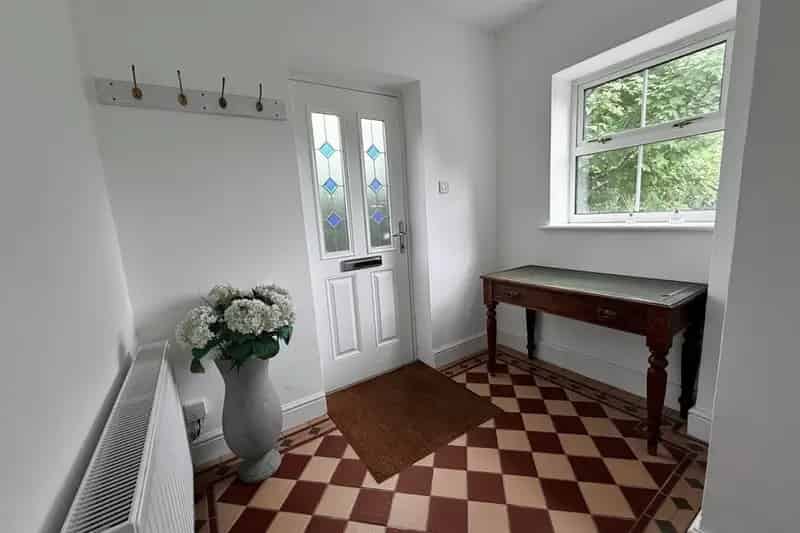 3 Bedroom Semi Detached Cottage Wiggington Hertfordshire