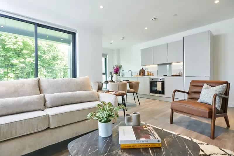 1 2 Bedroom Apartments to Rent Guildford Town Centre