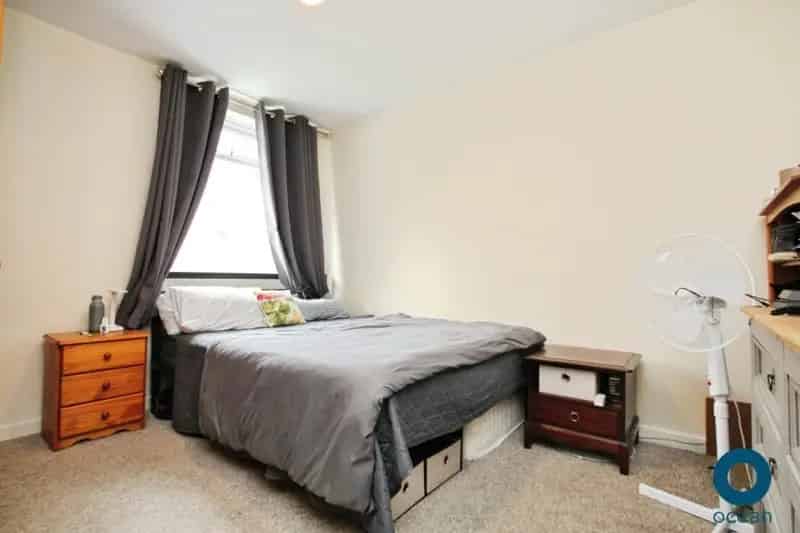2 Bedroom Apartment Redland Green Catchment