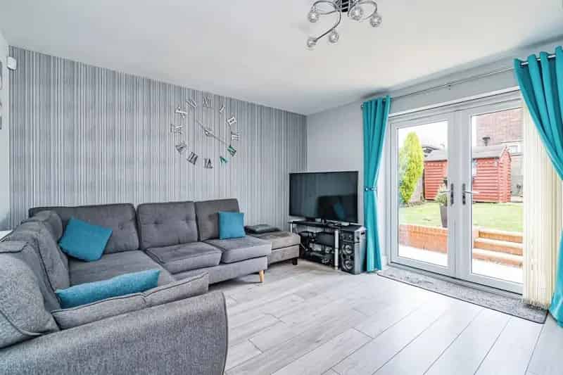 Two Bedroom Semi Detached Home Near Russell's Hall Hospital